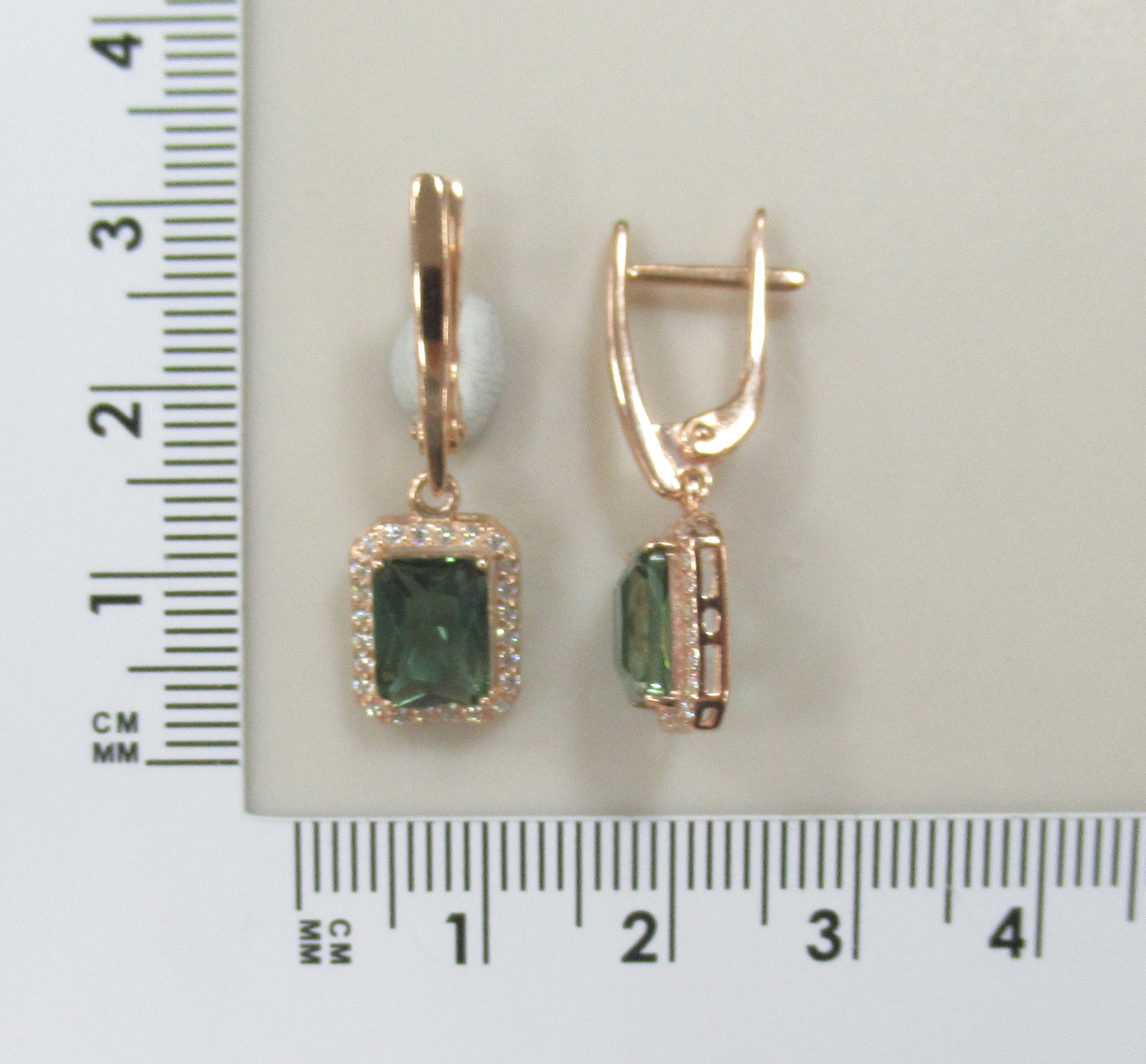 Серебряные серьги с празиолитами